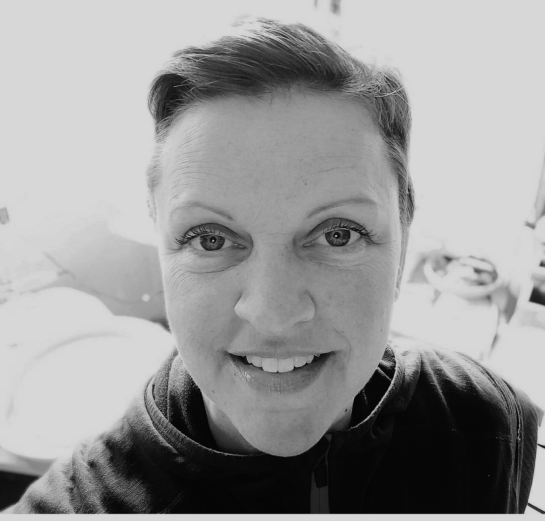 A photo of ceramic artist Eva McKimm-Myers