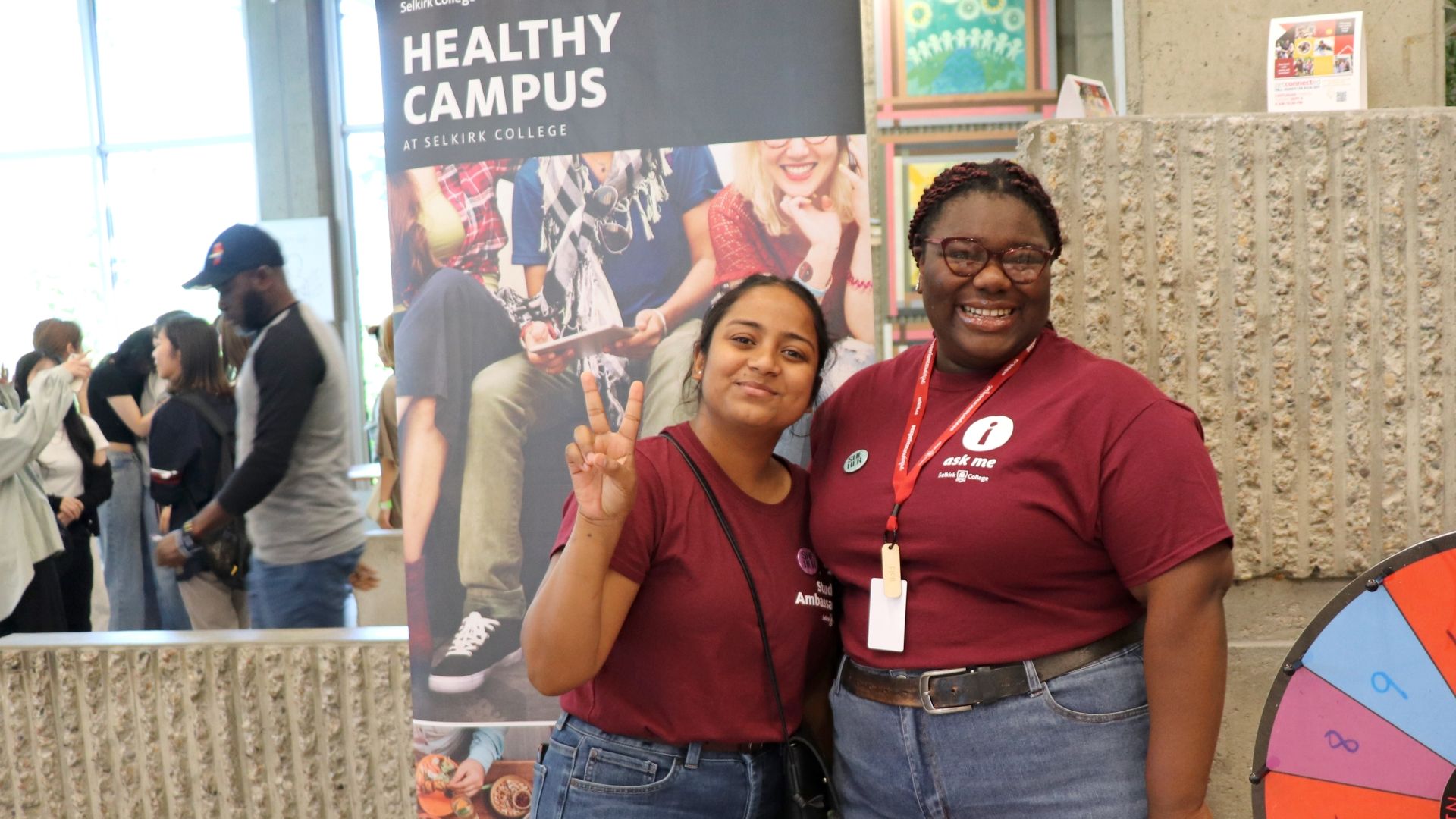 Student Ambassadors at Get Connected talking about Healthy Campus