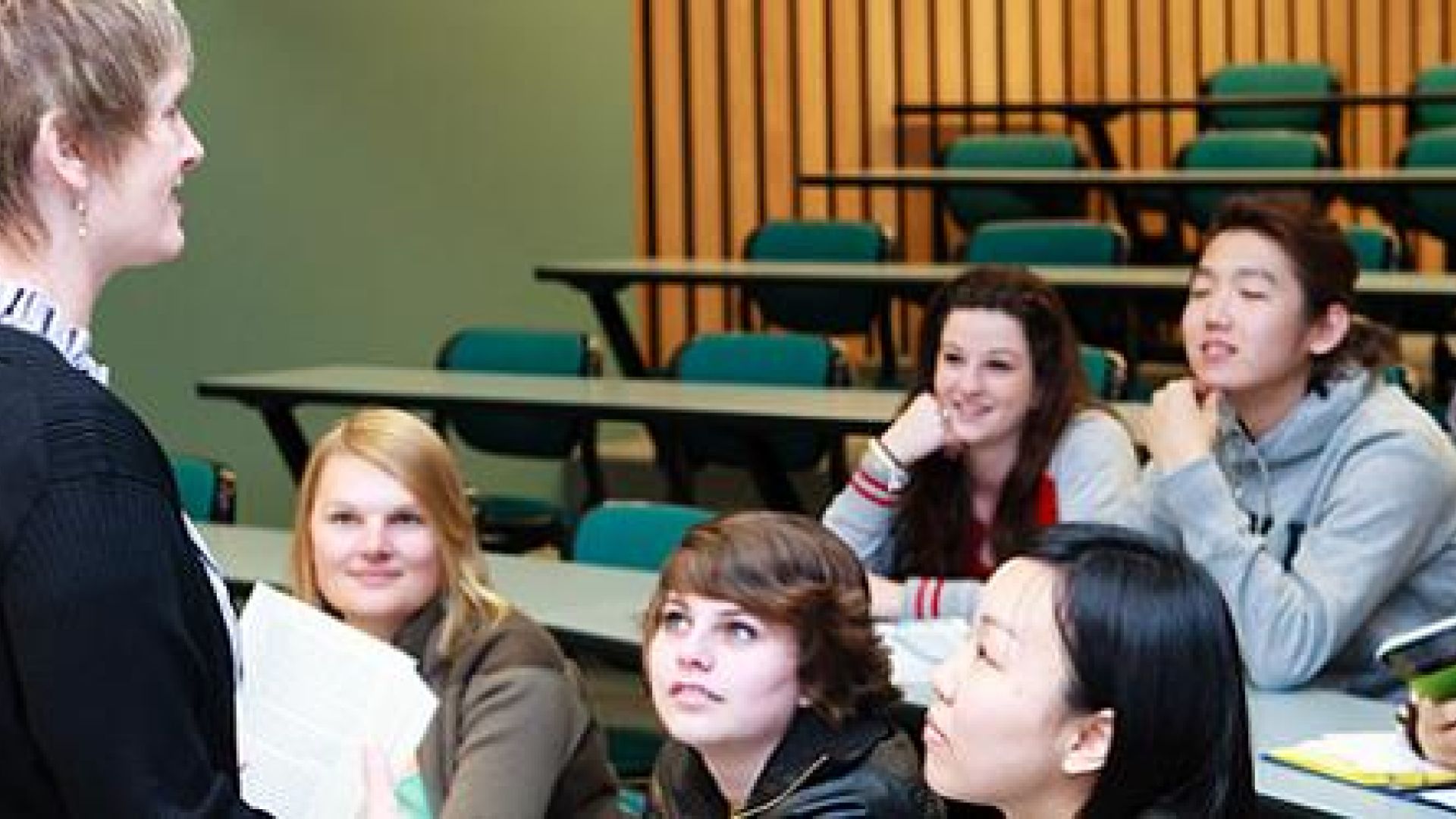 Selkirk-College-International-TESOL-SB.JPG