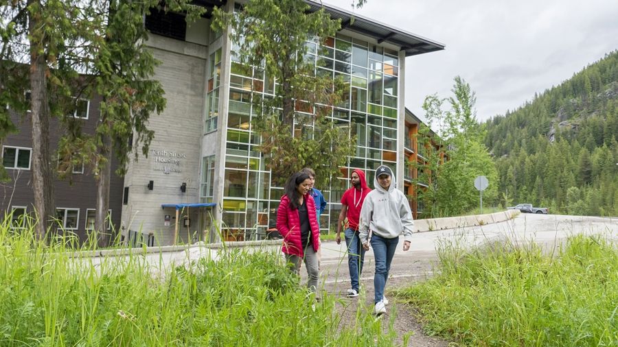 Students going for a walk near trails, Tenth Street Campus