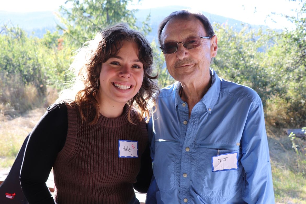 Hayley Sluter wining award