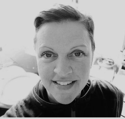 A photo of ceramic artist Eva McKimm-Myers