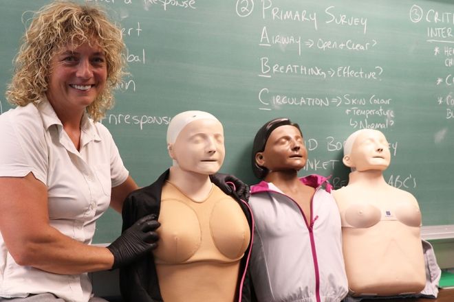 Selkirk College has adapted some of its first aid CPR mannequins to better reflect different body types. Selkirk College’s Regional Coordinator for Occupational First Aid Training Wren McElroy (pictured) calls it step in the right direction for “diversity and body acceptance.”