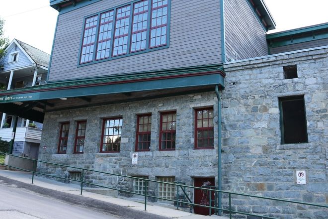 Located in downtown Nelson, Selkirk College’s Victoria Street Campus is home to Kootenay Studio Arts programs.