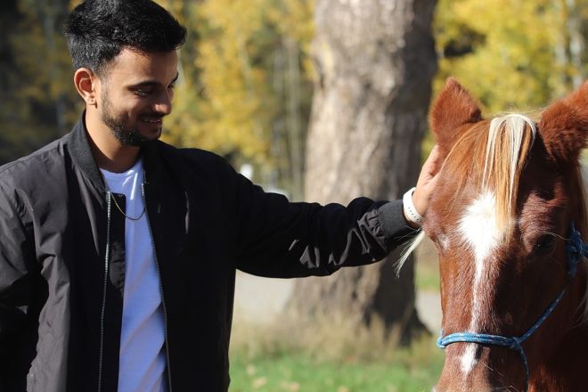 Equine Visit for SSW Class on Castlegar Campus with Student