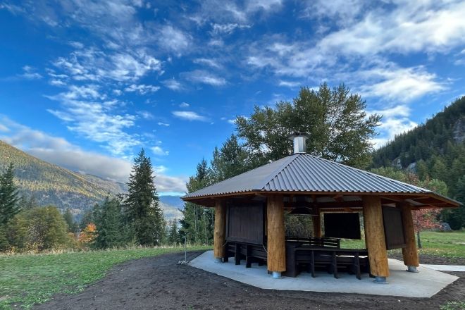 An image of the Indigenous Gathering Space on the Tenth Street Campus against a blue sky