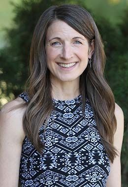 Aimie Chernoff Staff Bio Photo