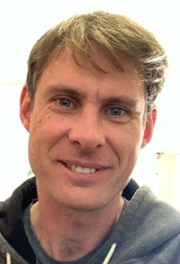 Bio headshot for instructor Peter Golden